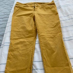 Old Navy PIXIE Chino Pants
